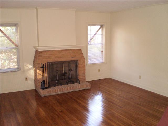 1953 Bender Road Memphis, TN 38116 - Photo 5 of 9 Gallery Image 5