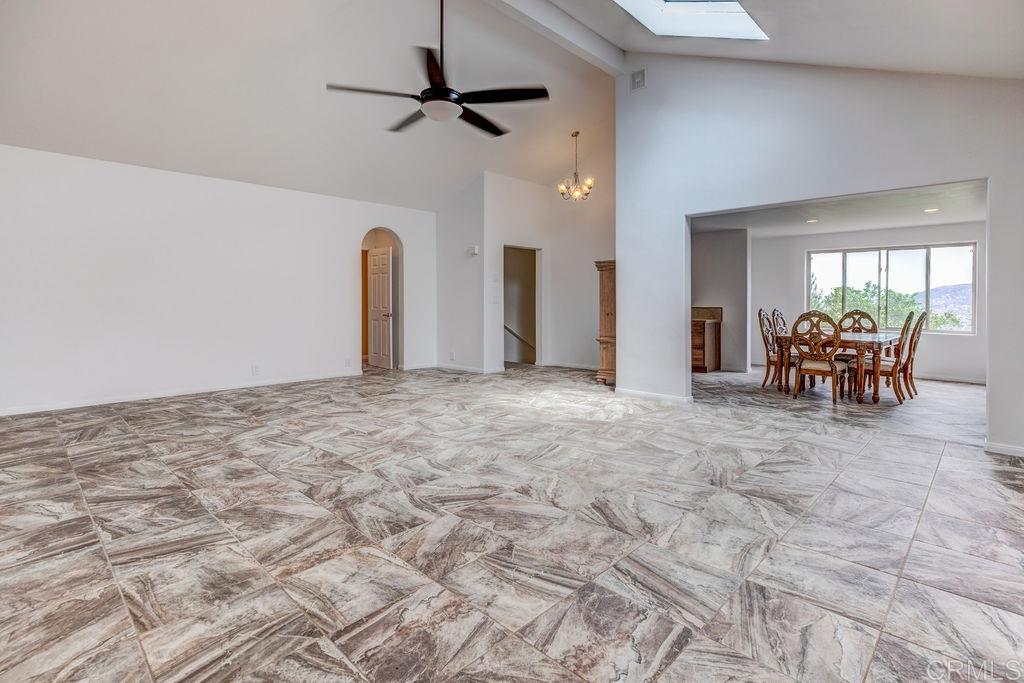 538 Mountain View Road El Cajon, CA 92021 - Photo 3 of 25