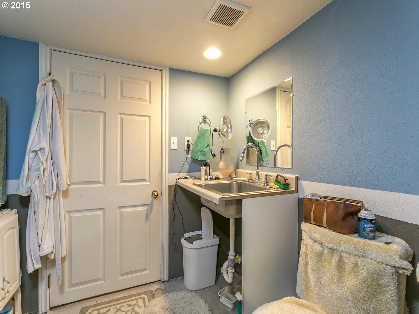 9647 Southeast Reedway Street Portland, OR 97266 - Photo 19 of 26 Gallery Image 19