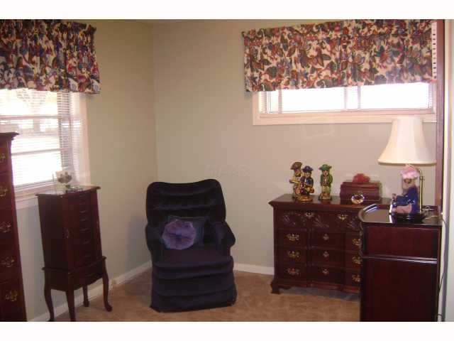 3576 Greenleaf Road Bartlett, TN 38135 - Photo 7 of 12 Sitting Area in Master Bedroom