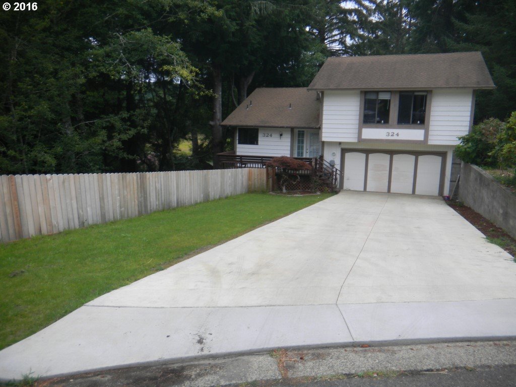 324 Bittersweet Court Reedsport, OR 97467 - Photo 1 of 17 Gallery Image 1