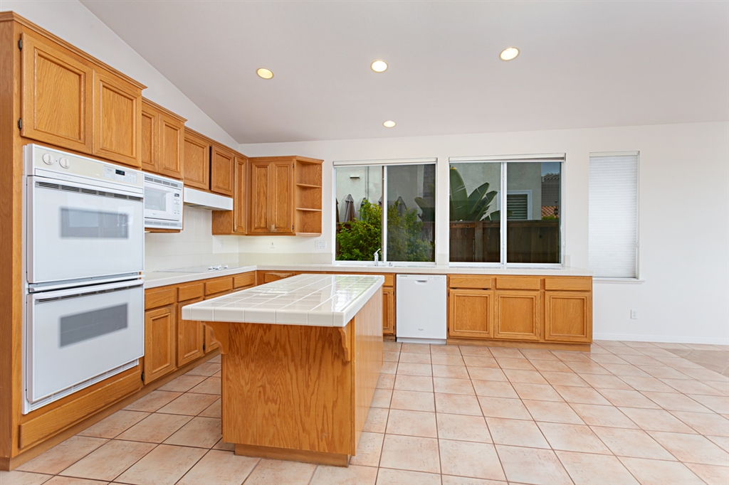 6621 Remsen Court Carlsbad, CA 92011 - Photo 6 of 19