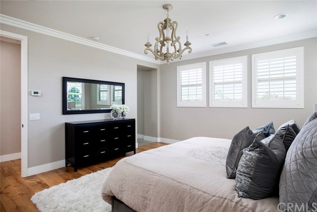 261 Barnes Road Tustin, CA 92782 - Photo 16 of 31