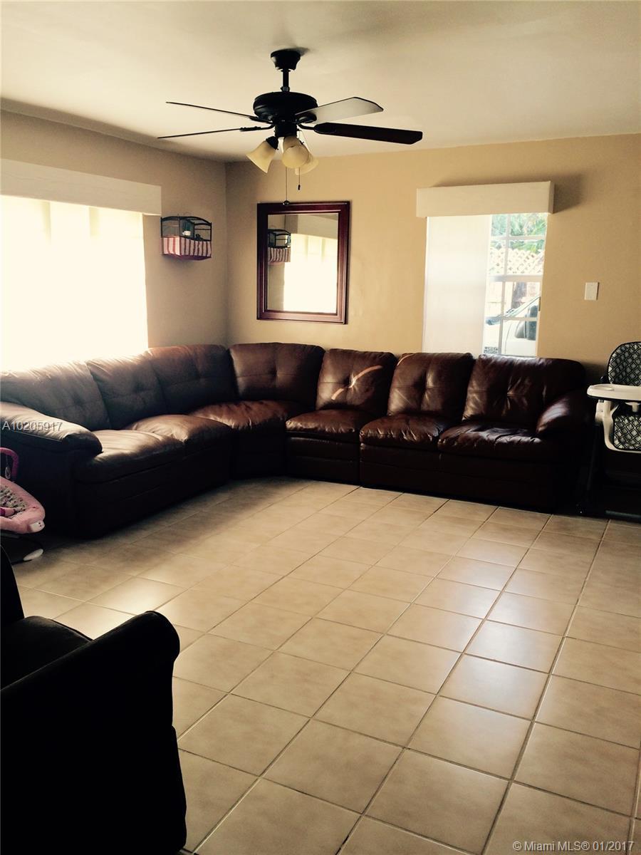 5005 Southwest 112th Avenue Miami, FL 33165 - Photo 2 of 13