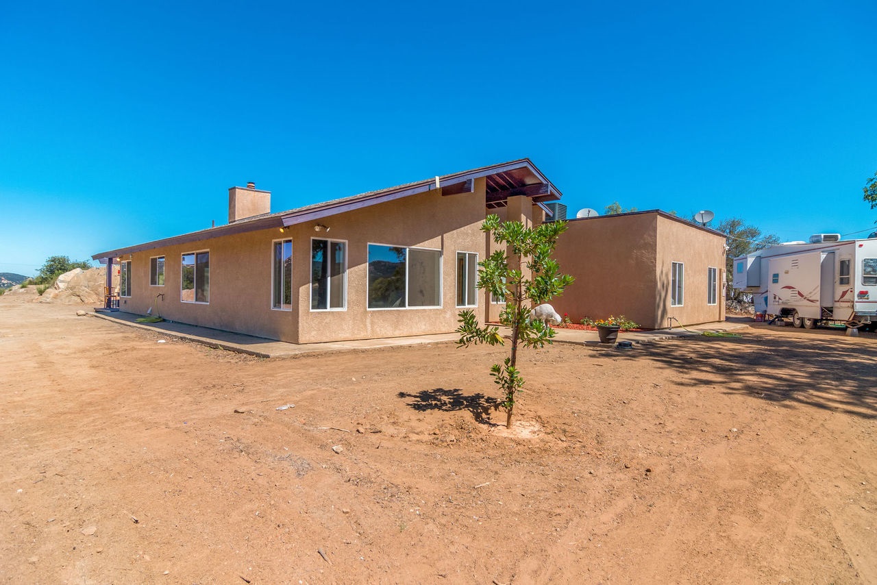 21240 Japatul Road Alpine, CA 91901 - Photo 3 of 25
