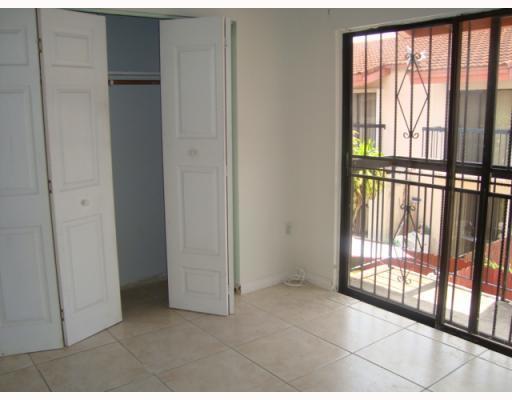 1811 Southwest 107th Avenue, Unit 2305 Miami, FL 33165 - Photo 6 of 7