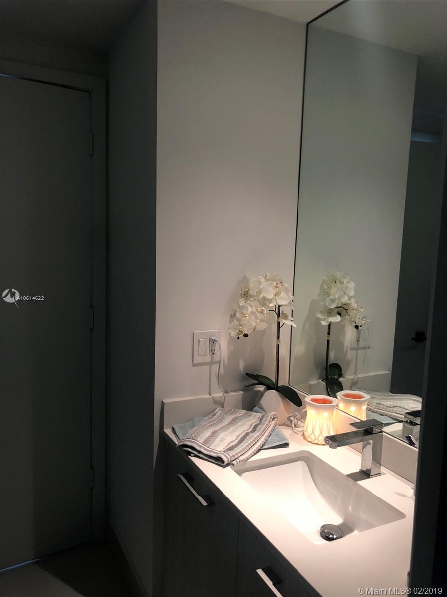 55 Southwest 9th Street, Unit 1003 Miami, FL 33130 - Photo 16 of 55