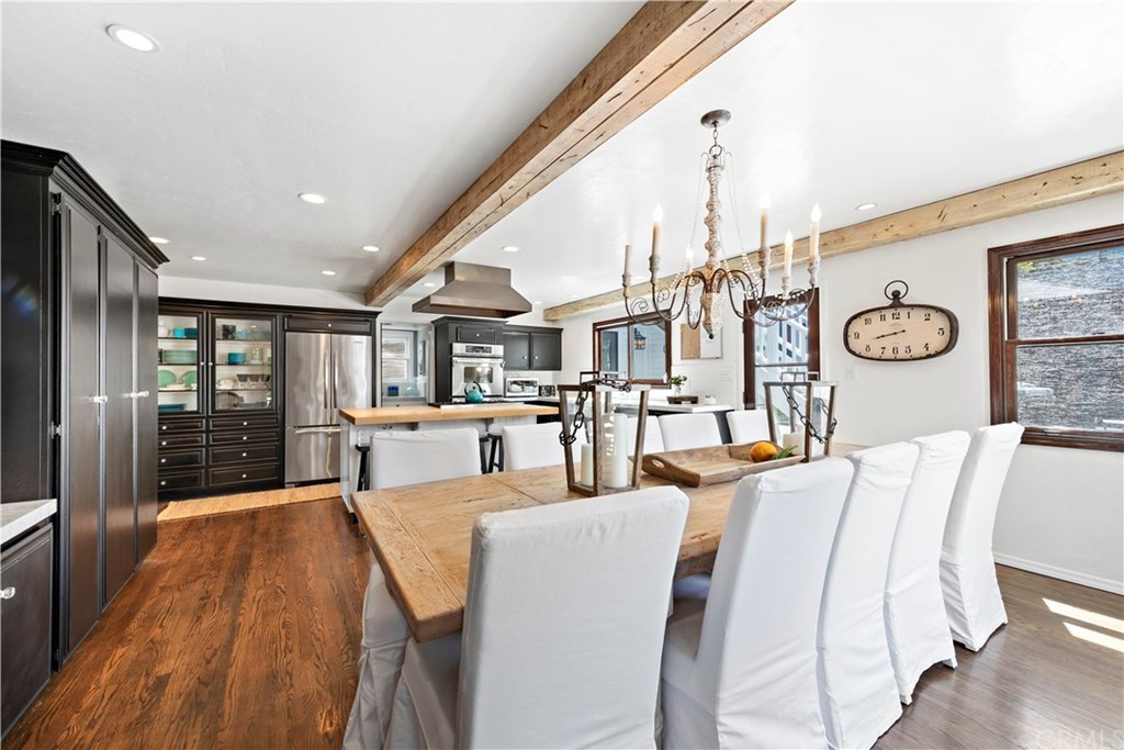 435 Agate Street Laguna Beach, CA 92651 - Photo 10 of 29 Kitchen