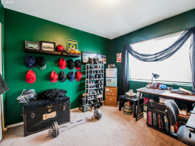 933 Northeast Mariners Loop Portland, OR 97211 - Photo 11 of 13 Gallery Image 11