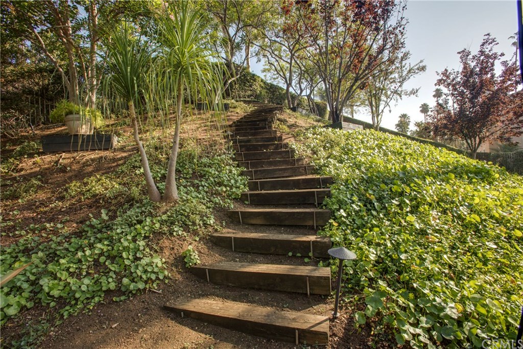 203 Franklin Avenue Redlands, CA 92373 - Photo 25 of 30