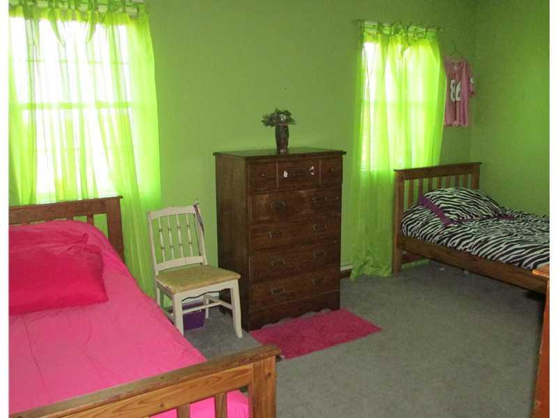 331 Temple Green Georgetown, PA 15043 - Photo 14 of 25 Gallery Image 14