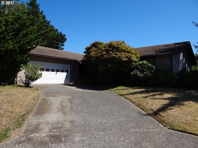700 Evergreen Loop Reedsport, OR 97467 - Photo 1 of 32 Gallery Image 1