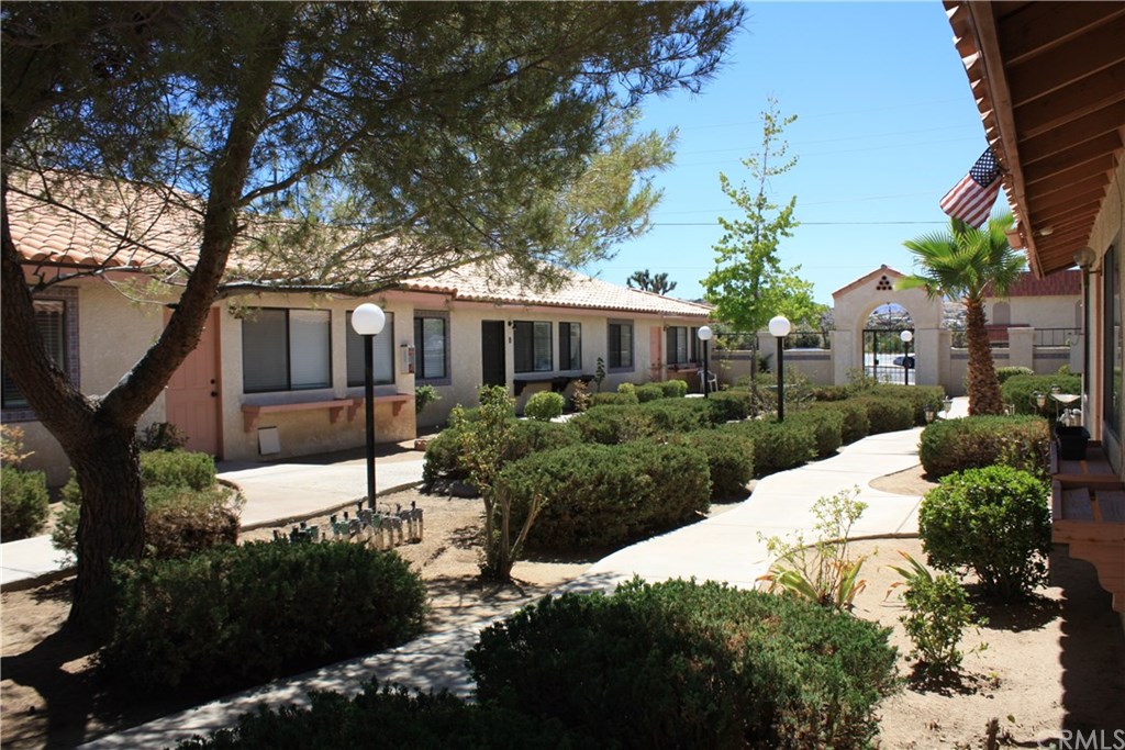 7595 Kickapoo Trail Yucca Valley, CA 92284 - Photo 8 of 9