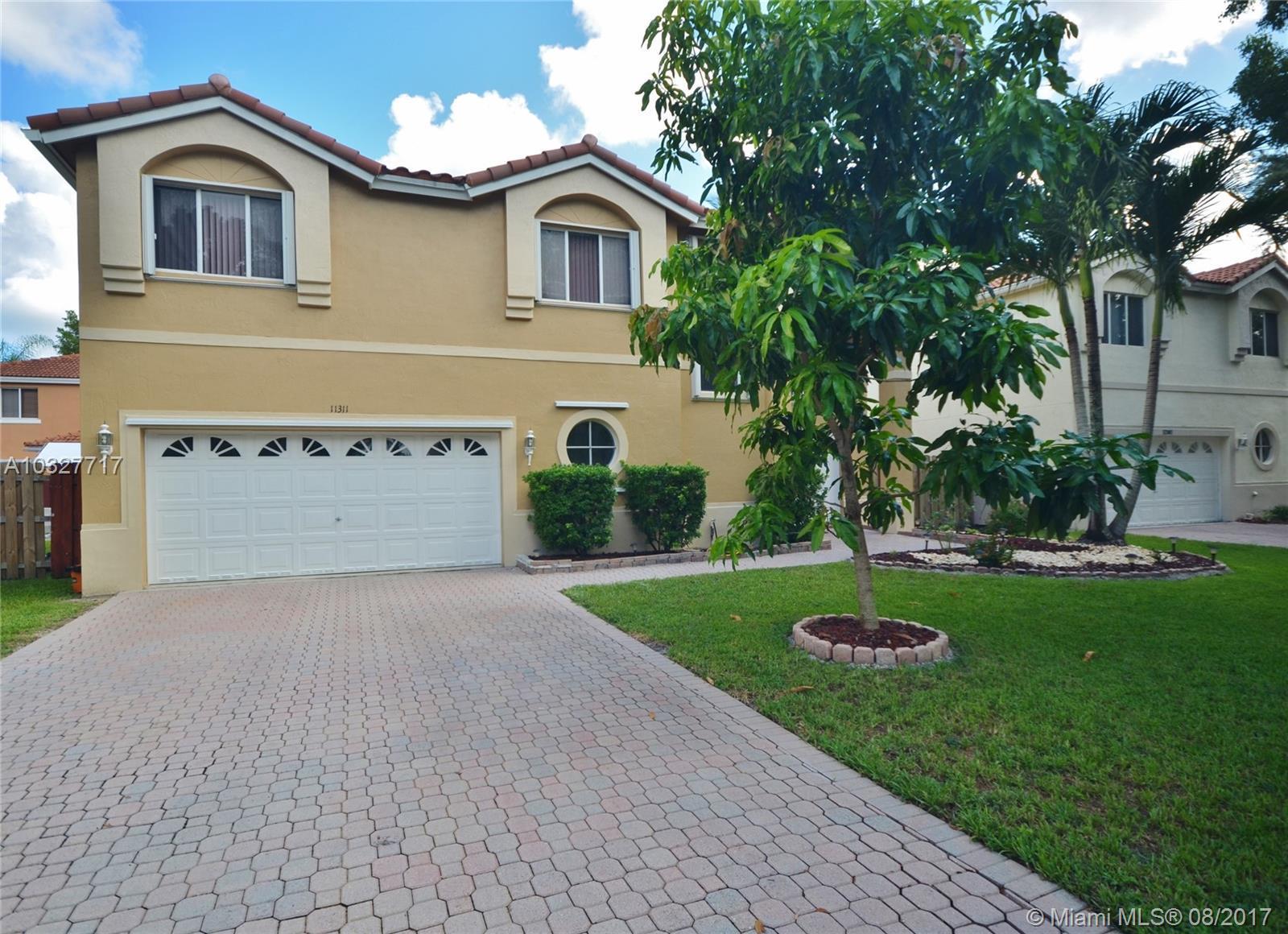 11311 Rockinghorse Road Cooper City, FL 33026 - Photo 2 of 32