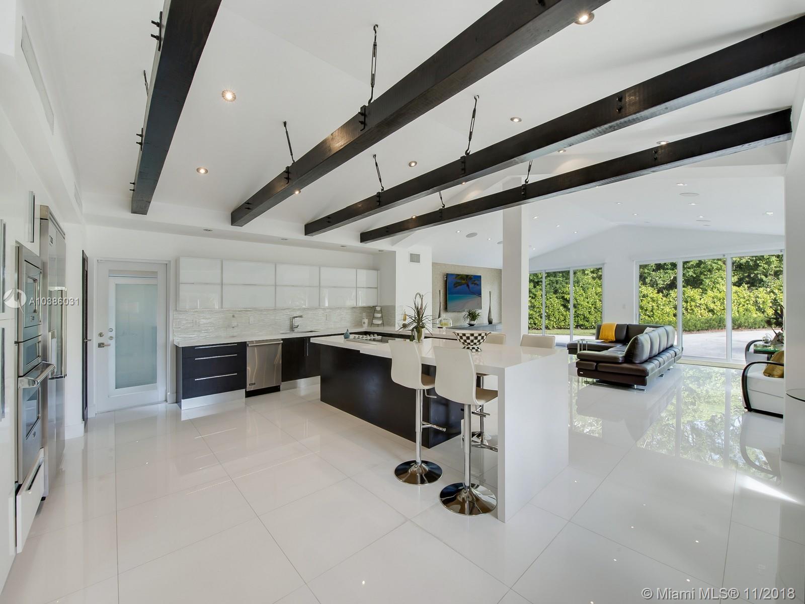 5250 Southwest 62nd Avenue Miami, FL 33155 - Photo 8 of 24