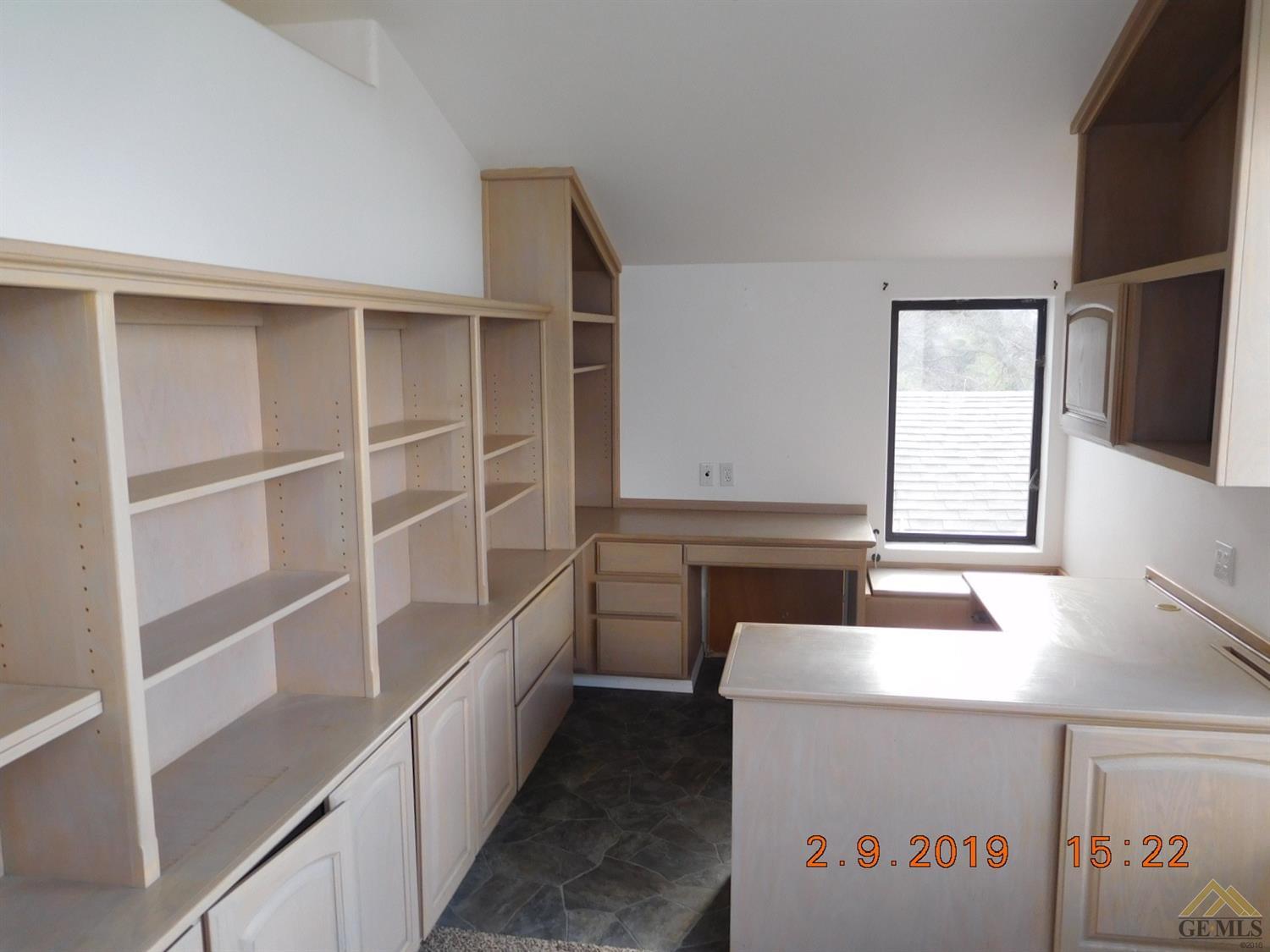 29781 Fuller Way Keene, CA 93531 - Photo 34 of 40