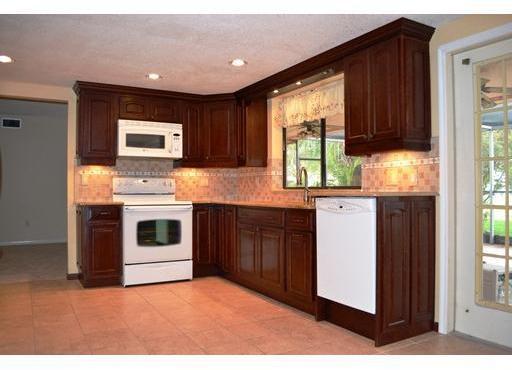 15620 Huntridge Road Davie, FL 33331 - Photo 6 of 25 Gallery Image 6