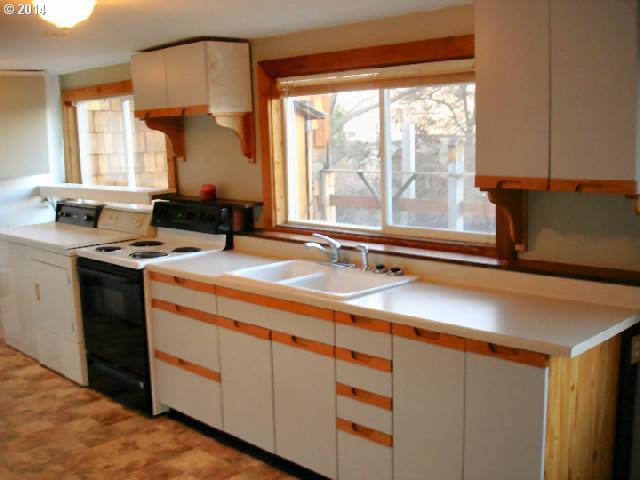 206 Main Street Mosier, OR 97040 - Photo 8 of 16 Gallery Image 8