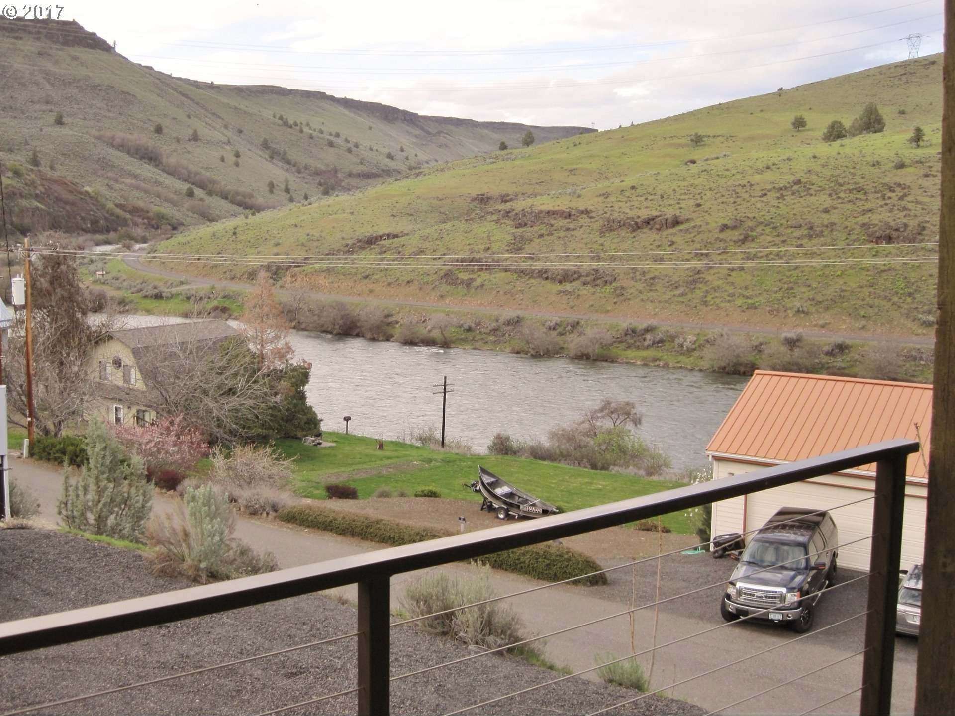 807 Riverside Street Maupin, OR 97037 - Photo 3 of 32 Gallery Image 3