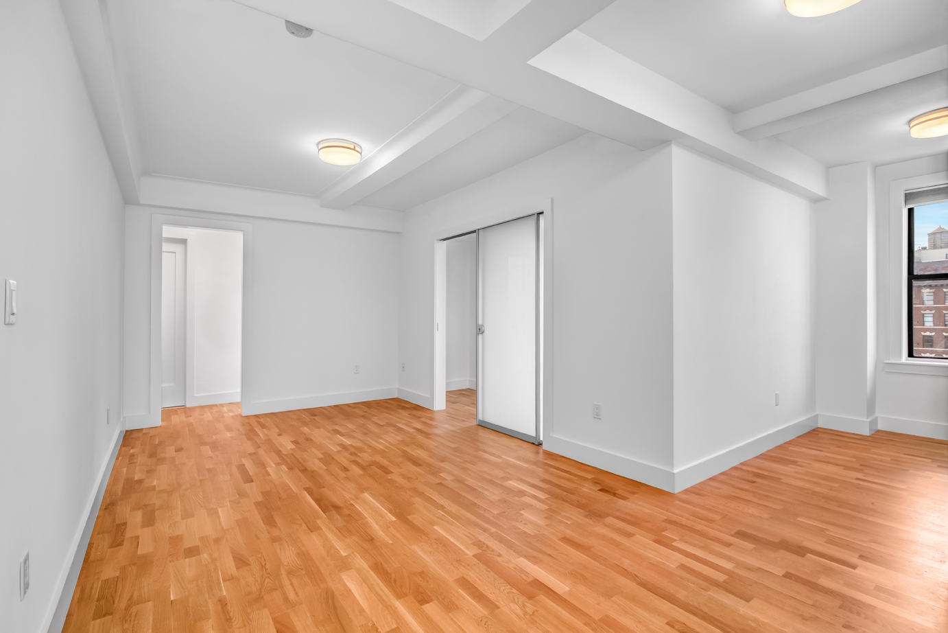 301 East 21st Street, Unit 8E Manhattan, NY 10010 - Photo 4 of 7