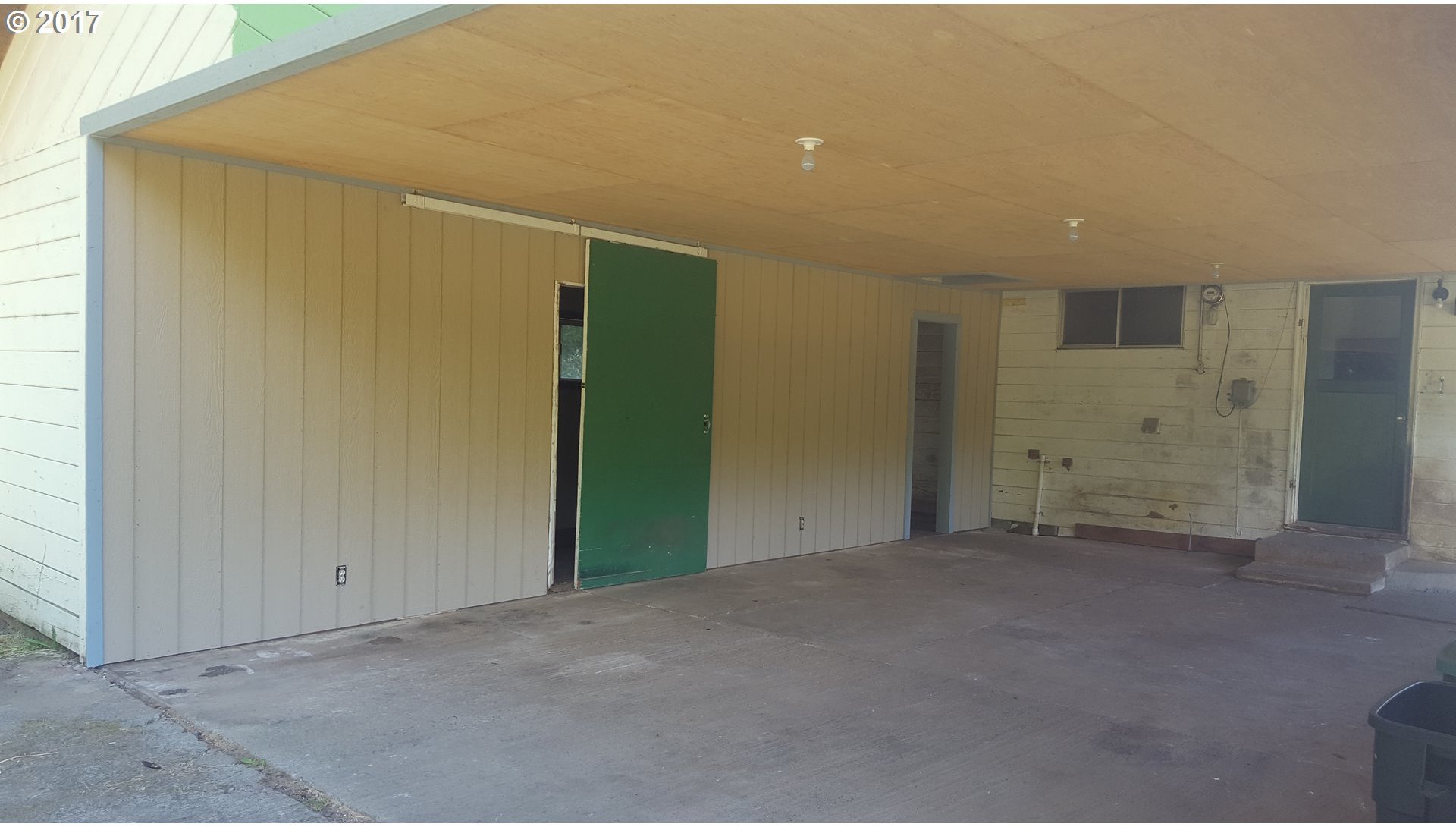 9633 South Myrtle Road Myrtle Creek, OR 97457 - Photo 3 of 22 Gallery Image 3