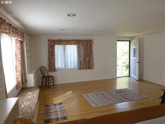 94558 Chandler Road Gold Beach, OR 97444 - Photo 9 of 13