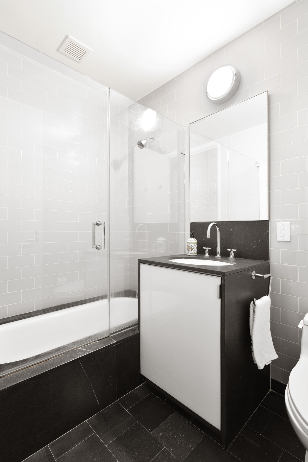 240 Park Avenue South, Unit 2B Manhattan, NY 10003 - Photo 9 of 11