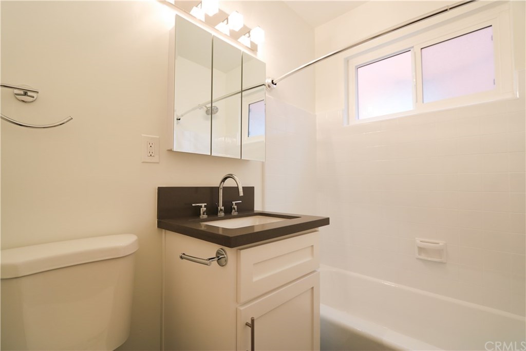 939 Pacific Avenue Long Beach, CA 90813 - Photo 10 of 16