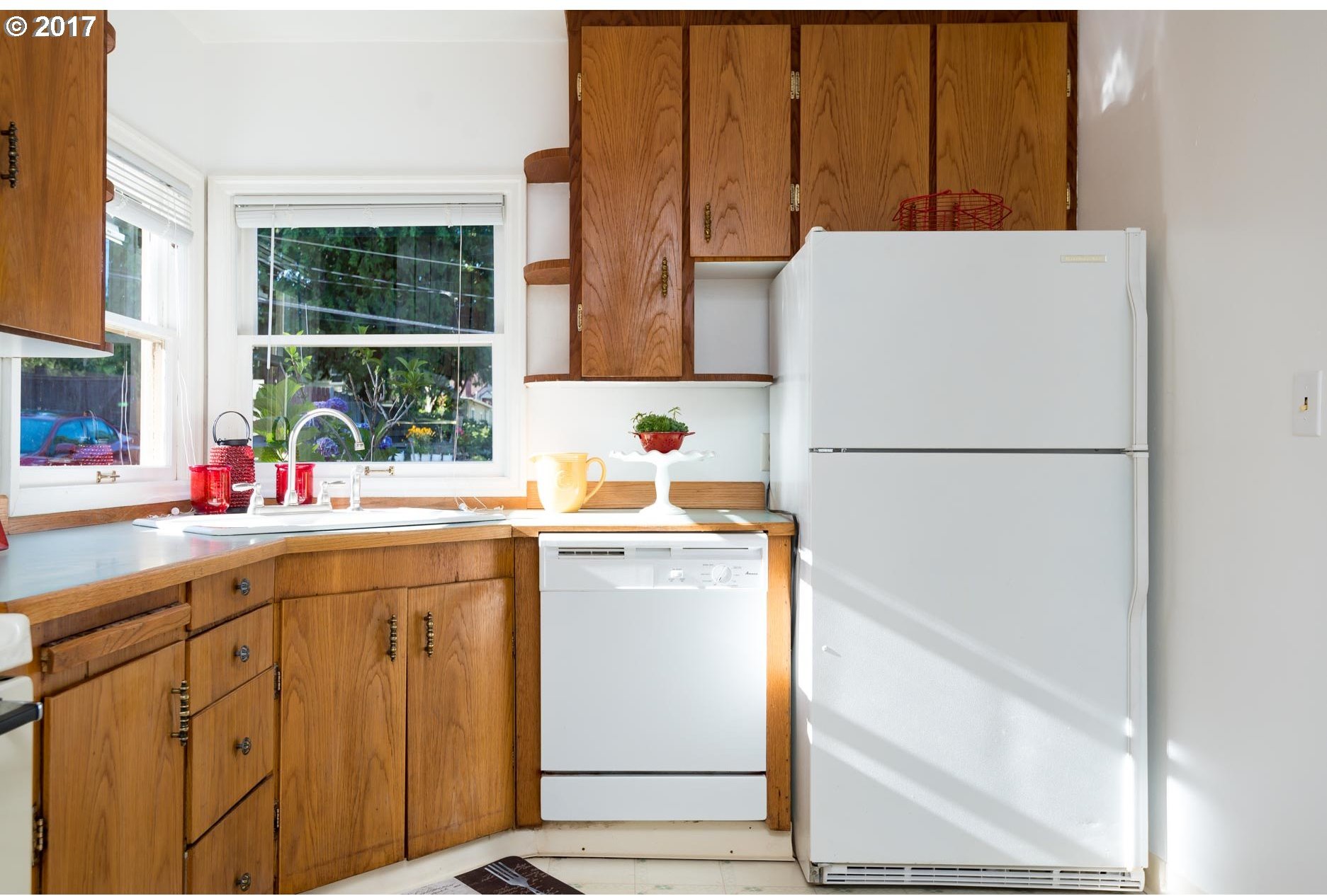 4520 Southwest Taylors Ferry Road Portland, OR 97219 - Photo 14 of 24 Gallery Image 14