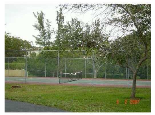 8200 Southwest 210th Street, Unit 320 Cutler Bay, FL 33189 - Photo 22 of 32