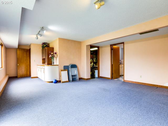 3001 Southwest Ridge Drive Portland, OR 97219 - Photo 8 of 16 Gallery Image 8