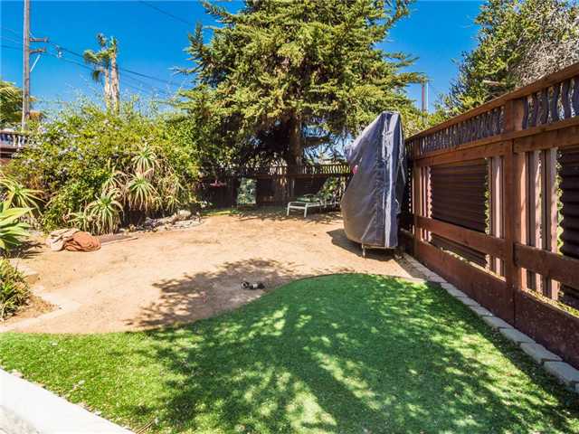 565 Neptune Avenue Encinitas, CA 92024 - Photo 15 of 25 Gallery Image 15