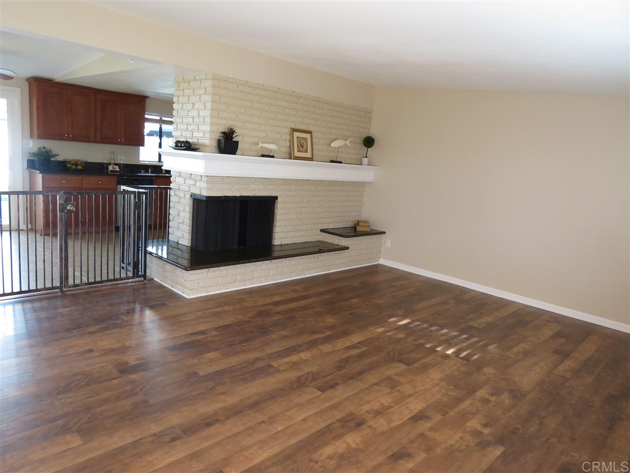 275 Cedar Road Vista, CA 92083 - Photo 3 of 25 Gallery Image 3