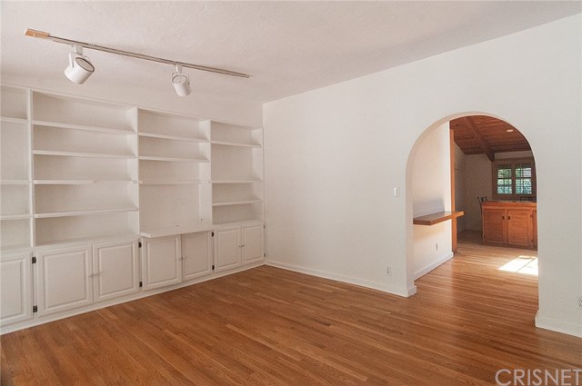 1361 North Beverly Drive Beverly Hills, CA 90210 - Photo 6 of 16