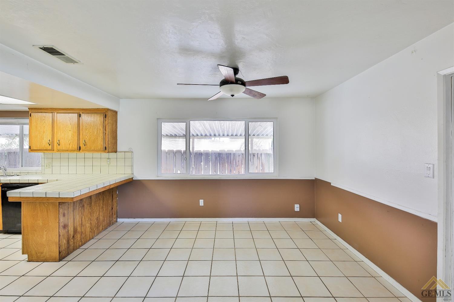10819 Shellabarger Road Bakersfield, CA 93312 - Photo 8 of 26