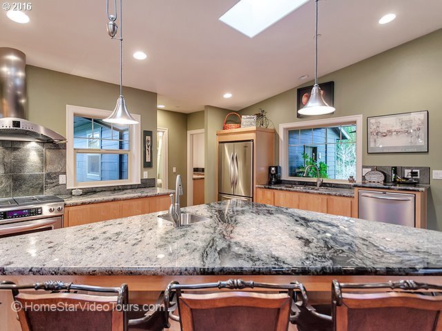 36688 Southwest Blooming Fern Hill Road Cornelius, OR 97113 - Photo 5 of 32 Gallery Image 5