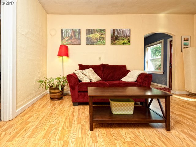 4913 Southeast Rural Street Portland, OR 97206 - Photo 3 of 21 Gallery Image 3