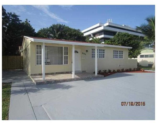 937 West 48th Street Hialeah, FL 33012 - Photo 2 of 10