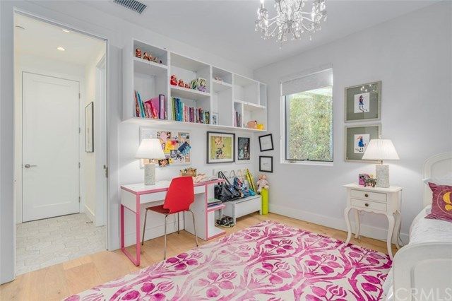 $3,900,000 | 925 Sandcastle Drive, Corona del Mar, CA 92625