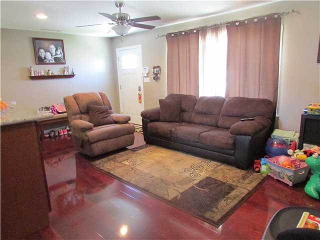 8809 Jaylee Avenue Spring Valley, CA 91977 - Photo 2 of 11 Gallery Image 2