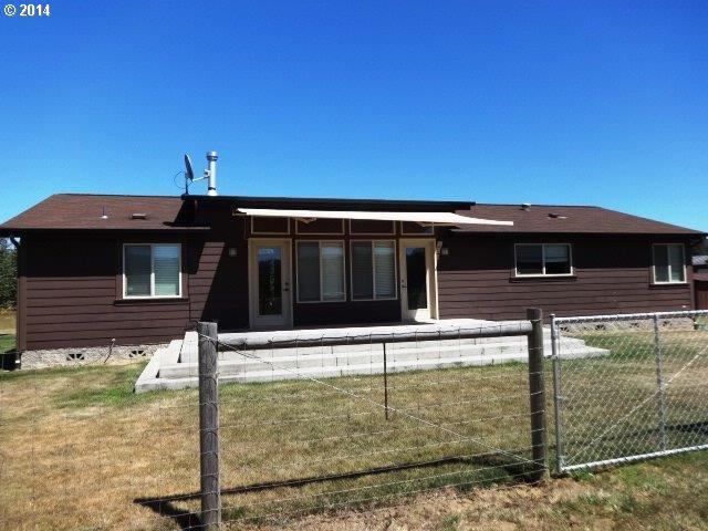 7729 Lookingglass Road Roseburg, OR 97471 - Photo 11 of 16 Gallery Image 11