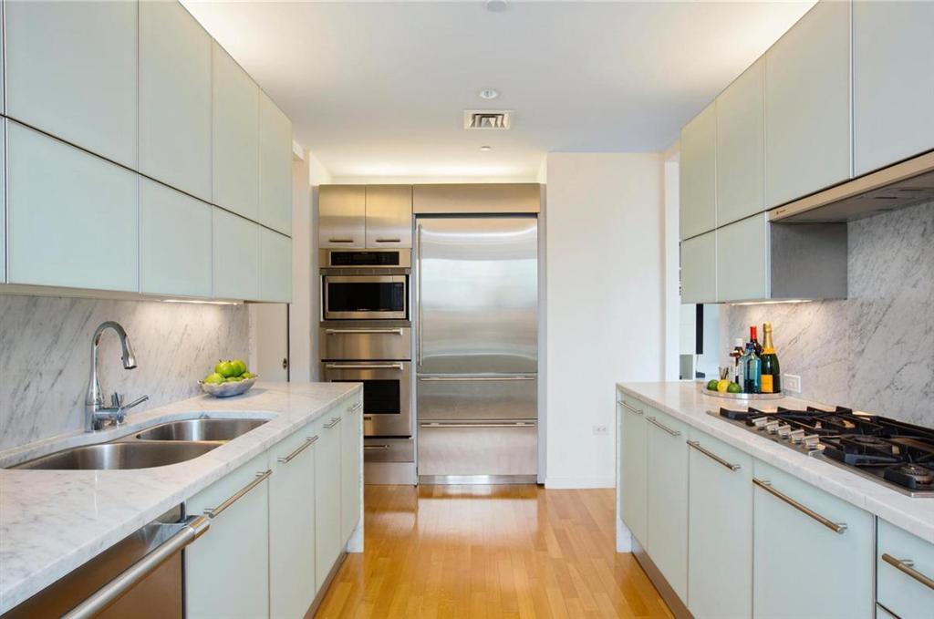 310 East 53rd Street, Unit 17A Manhattan, NY 10022 - Photo 6 of 19