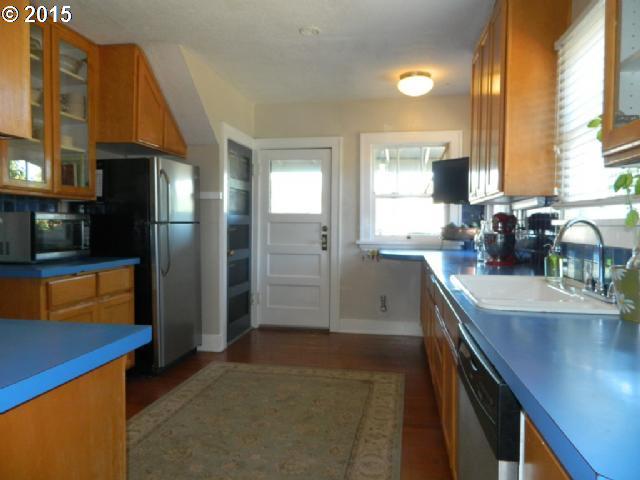 421 Ike Mooney Road Northeast Silverton, OR 97381 - Photo 3 of 16 Gallery Image 3