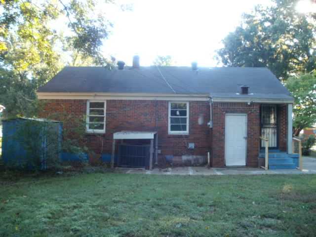 1647 Ronda Street Memphis, TN 38108 - Photo 3 of 10 Gallery Image 3