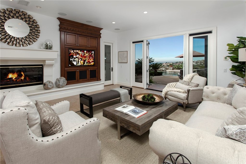 2 Scenic Bluff Newport Coast, CA 92657 - Photo 8 of 33 A bright & open family room with easy access to the backyard