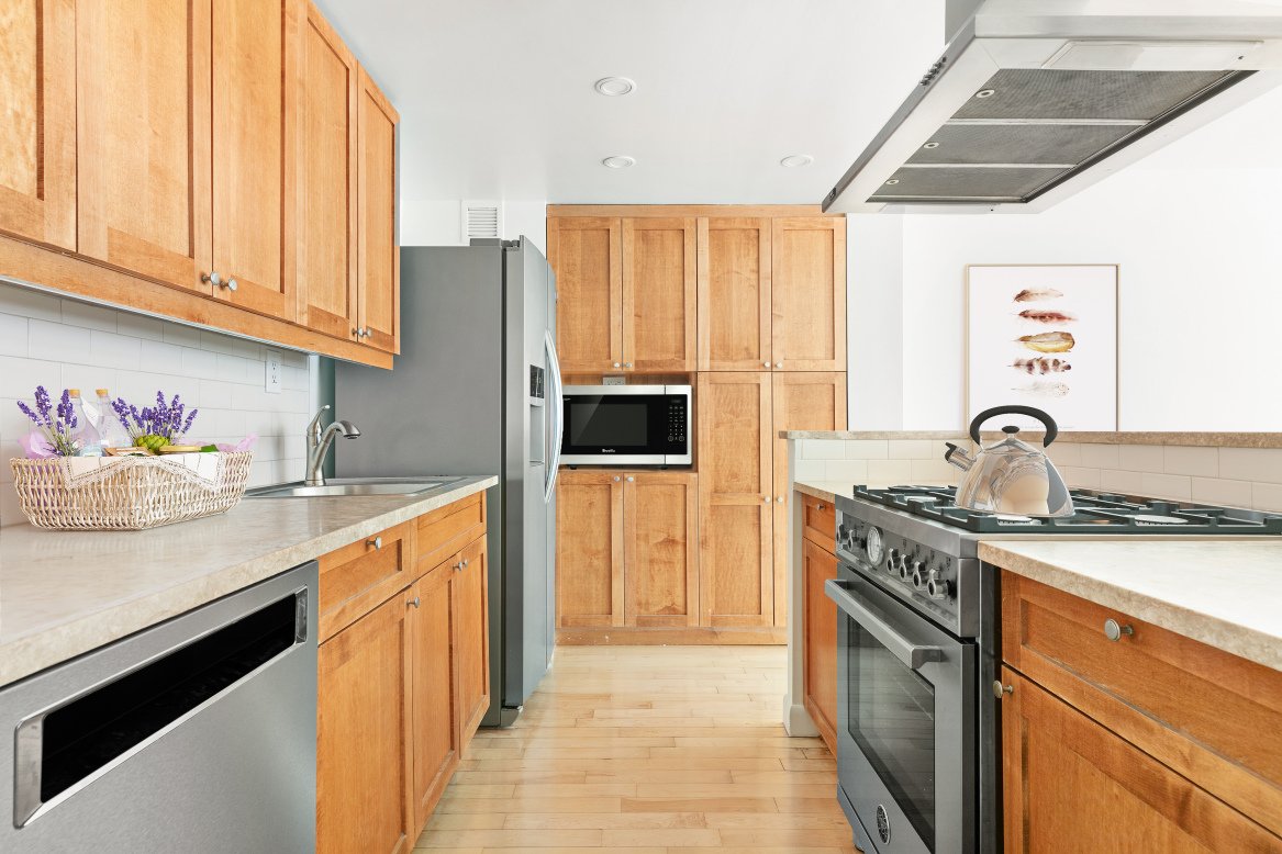 359 West 11th Street, Unit 2C Manhattan, NY 10014 - Photo 3 of 9