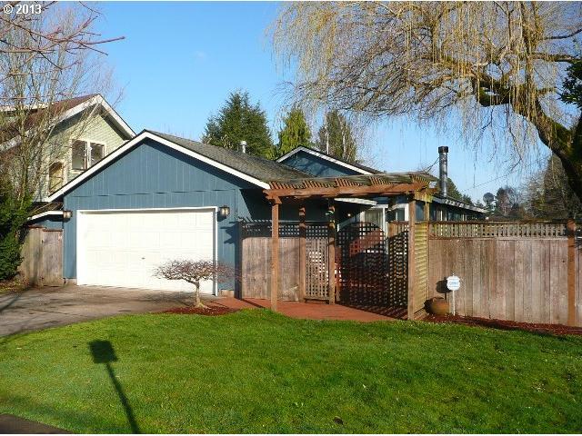 4715 Southeast Rural Street Portland, OR 97206 - Photo 1 of 10 Gallery Image 1