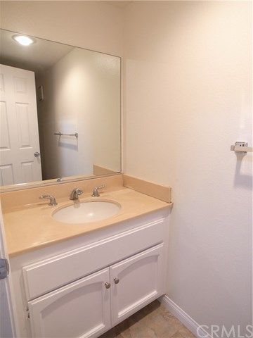 $715,000 | 18505 Grevillea Avenue, Unit B, Redondo Beach, CA 90278