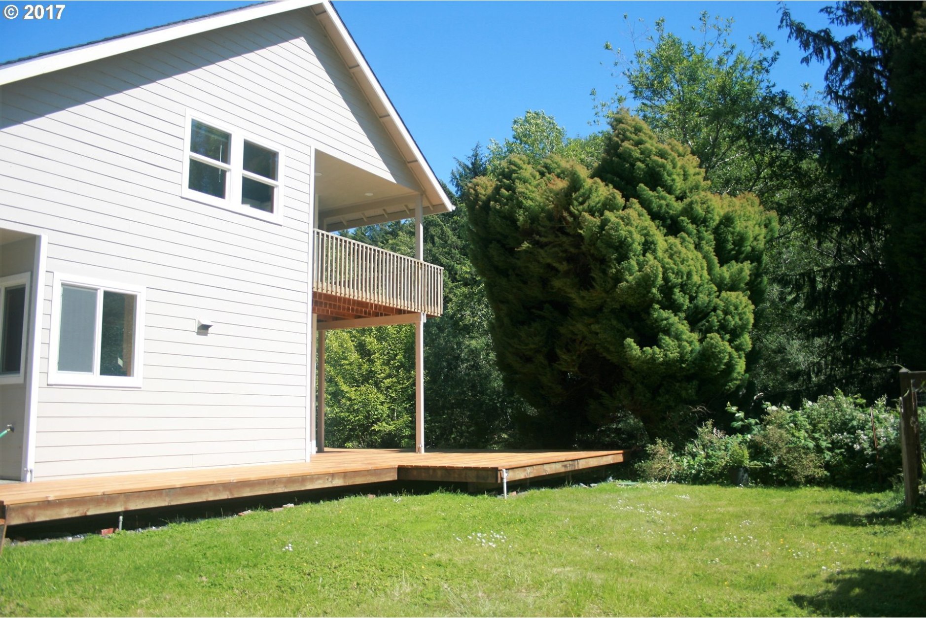 27766 Hunter Creek Road Gold Beach, OR 97444 - Photo 5 of 32 Gallery Image 5