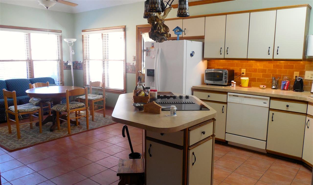 2776 Charles Bryan Road Bartlett, TN 38134 - Photo 6 of 15